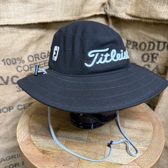 Titleist Accessories - Titleist Tour Aussie Hat Adjustable Moisture Wicking Footjoy Pro V1 Black Golf